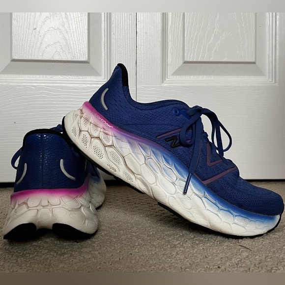 New Balance runners - Picture 3 of 4